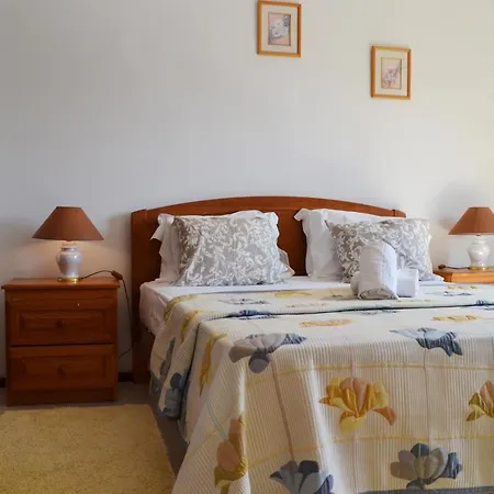 Вілла Vivenda Vau *